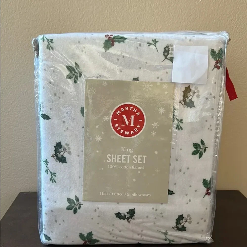 Martha Stewart King Sheet set Christmas Holly Berry New Cotton Flannel